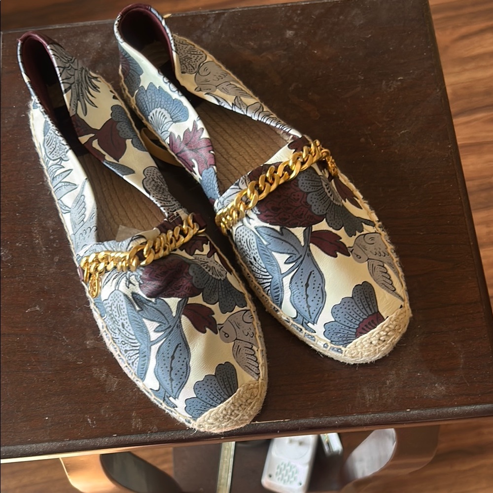 Floral Espadrilles with Gold Chain Accent